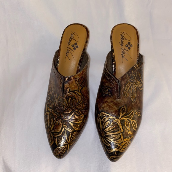 Patricia Nash Ruffina Leather Slide Mules - Picture 2 of 5